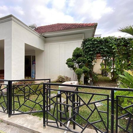 Omah Inap D24 Syariah Near Universitas Aisyiah Yogyakarta Mitra Reddoorz Sleman  Exteriér fotografie